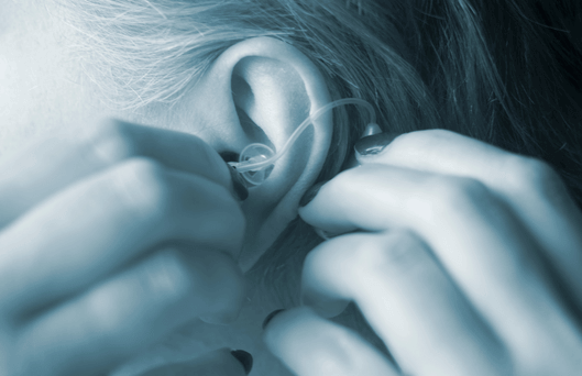 surdez e aparelhos auditivos